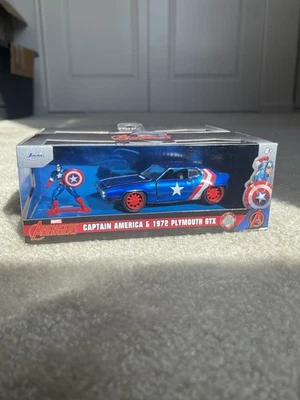 Figura 1972 Plymouth GTX & Capitán América "Los Vengadores" 1/32 de Jada 33081 Foto 1 de 2