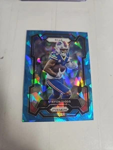 Stefon Diggs 2023 Panini Prizm Football #35 Light Blue Iced /99 - Bild 1 von 2