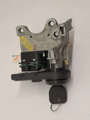 06-16 Interruptor de encendido CHEVY IMPALA VIN W 4º dígito limitado 25918795 Foto 1 de 4