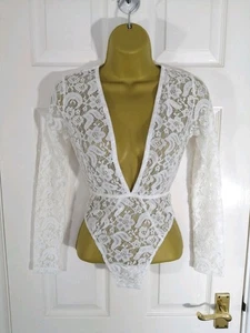BNWT MISSPAP Size UK 6 Hattie White Long Sleeve Lace Bodysuit - Picture 1 of 7