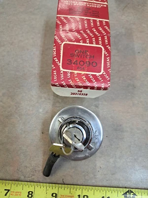 Interruptor de encendido Lucas 34090 genuino caja roja calidad era 1964 Hillman Minx NOS Foto 1 de 4