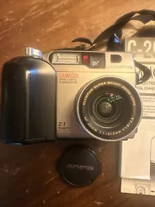 Camedia Olympus C-2040ZOOM Digital camera Made in Japan - Picture 1 of 5