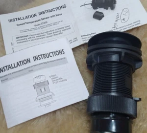 CARCASA TAPÓN BLANKING AIRMAR CON SENSOR DE VELOCIDAD Y TEMPERATURA TRANSDUCTOR ST800 - Imagen 1 de 10