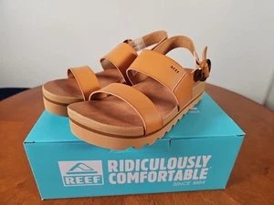 Reef Vista Hi bequeme normale Damen-Sandale mit Schnalle ─ natürlich 9,5 - Bild 1 von 6