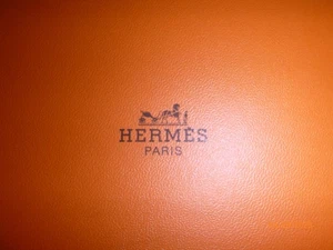 HERMES Schuhkarton 14" x 8,5" x 5" mit Hermes Verpackung mit Logo Aufkleber - Bild 1 von 10