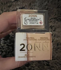 BASE LÍQUIDA SIN PESO Urban Decay STAY NAKED Tono 20NN Tamaño Completo 30 ml - Imagen 1 de 3