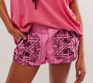 Free People Pink Embroidered Westover Cuffed Shorts Women’s XS Boho Festival - Picture 1 of 9