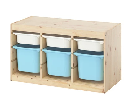 Unidad de almacenamiento IKEA TROFAST con cajas - blanco teñido de pino y blanco/azul claro Foto 1 de 3