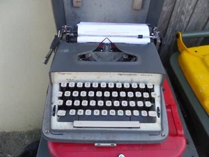 VINTAGE ANTIQUE OLD REMINGTON TYPEWRITER - Picture 1 of 10