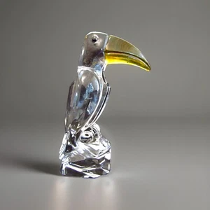Toucan Lead Crystal 4.75" Tall Vintage Paperweight Figurine - Picture 1 of 13