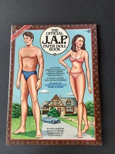 The Official J.A.P. Libro de muñeca de papel vintage humor 1983 nuevo de lote antiguo - Imagen 1 de 3