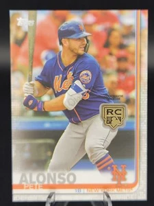 2020 Topps Rookie Card Retrospective RC Logo Medallion #RCR-PA Pete Alonso - Picture 1 of 2