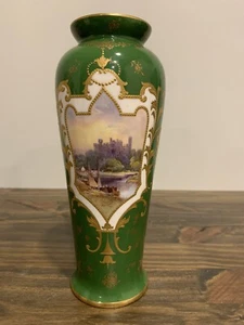 Arundel Castle Vase Circa 1891 - Picture 1 of 3