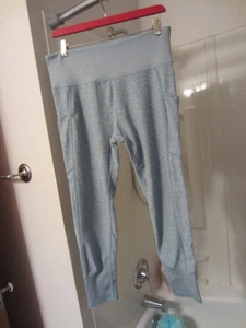 NWOT women's active wear leggings Kirland Signature Size XL light green - Picture 1 of 13