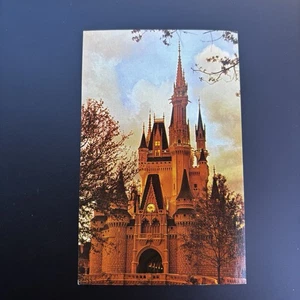 vintage Walt Disney World Castle Fantasyland FABVINTY BARGAIN POSTCARD - Picture 1 of 2