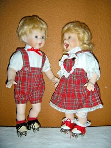 Seymore Mann Porcelain Twin Roller Skaters The Connoisseur Collection - Picture 1 of 6