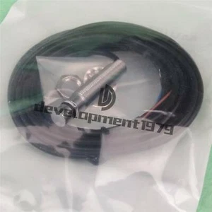Un nuevo interruptor de proximidad BALLUFF BES 516-300-S135-D-PU-05 - Imagen 1 de 6