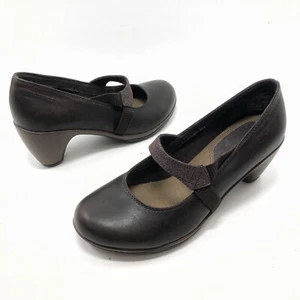 Merrell  Sz 7  Brown  leather - Picture 1 of 9