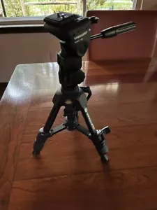 Vanguard Mars 1 Tripod with quick release Plate - Picture 1 of 2
