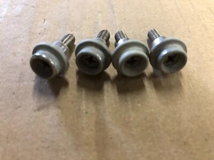 Nissan Figaro 1991 Hutablage Tonneau Abdeckung Schrauben Druckknöpfe 4er Set - Bild 1 von 4
