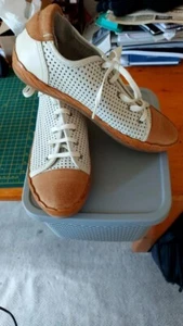 Bronx Flat Cream/Brown Lace Up Sneakers Size UK 5 Excellent Condition - Picture 1 of 5