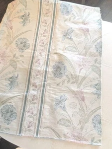 Vtg Upholstery Woven Heavily Textured  Floral Lilies Decorator Fabric 57"x44"  - Picture 1 of 9