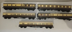 OO gauge 5x Airfix GWR Coach Centenary Suburban B for SPARES or REPAIR - Picture 1 of 6