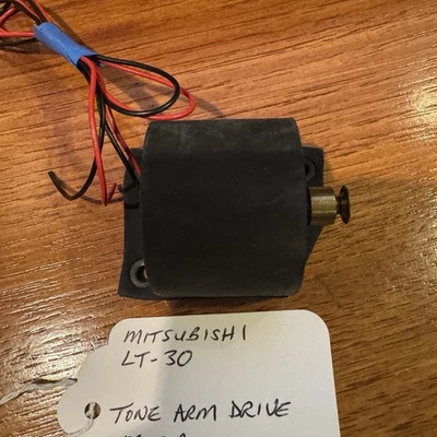 MOTOR DE ACCIONAMIENTO BRAZO TONO ORIGINAL MITSUBISHI LT-30 - EXCELENTE ESTADO Foto 1 de 4