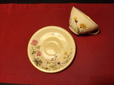 K&A Krautheim Selb Bavaria Wiesengrund Bergeshöhn Tasse mit Untertasse Scene  M - Bild 1 von 2