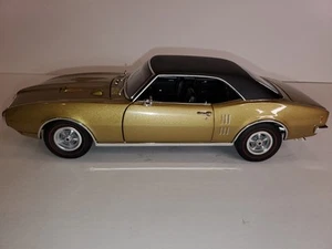Danbury Mint ACME 1968 Pontiac Firebird 400 Coupe 1:18 Scale Model Car - Picture 1 of 8
