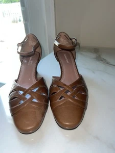 "Bombas de tacón vintage NATURALIZER ANNIKA 7,5 M marrón miel de 1,5""" - Imagen 1 de 8