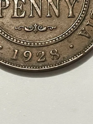 👀AUSTRALIAN 1928 PENNY COIN BROKEN 8 VARIETY ALMOST 8 PEARLS SCARCE THUS  👀 - Image 1 of 4