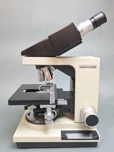Microscopio binocular Bausch and Lomb Balplan - Objetivos 5x 10x 40x 100x - Imagen 1 de 19