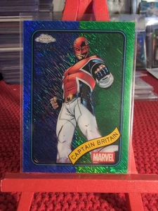 2025 Topps Marvel No.151 Captain Britain Blue/Green Shimmer Refractor #156/199 - Picture 1 of 5