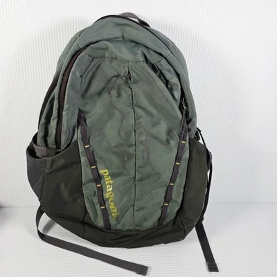 Mochila Patagonia Refugio 28L Gris Verde Amarillo Laptop Senderismo Exterior Mochila Foto 1 de 4