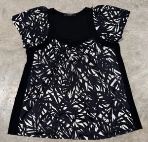 Etro Silk Blouse Womens Sz. 42 Short Sleeve Black White Sheer Mesh Floral Italy - Picture 1 of 11