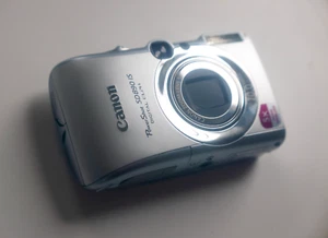 Canon PowerShot SD890 IS Digital ELPH 10MP 5x Zoom Compact Digicam Camera  - Picture 1 of 9
