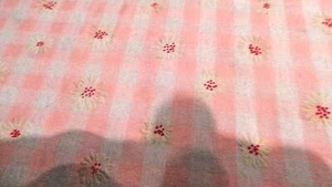 pink check with little flowers price per 1/2 METRE now reduced - Picture 1 of 3