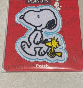 Cacahuetes: Snoopy and Woodstock: parche de hierro bordado de 3,25" (NUEVO) genuino - Imagen 1 de 2