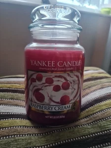 YANKEE CANDLE Large Raspberry Cream 2012 Pour Deerfield Label 623g 120-150hr New - Picture 1 of 4