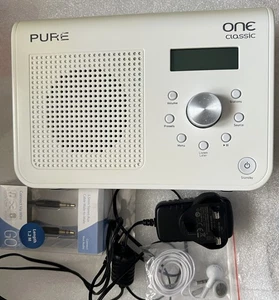Pure One Classic DAB / FM / Auxiliary Port White Digital Portable Radio. GC& PWO - Picture 1 of 24