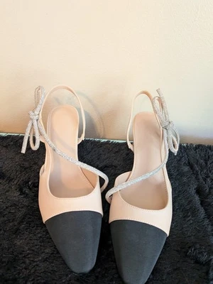 NWOT Coutgo Pale Khaki/Black BLINGY GLAM BOW TIE Sling Back Sandals Sz. 8.5 - Image 1 of 4