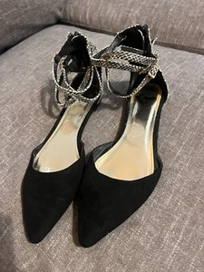 Report Womens Flats Shoes Black Snake Size 8 Ankle Strap Tie Pointed Toe - Picture 1 of 9
