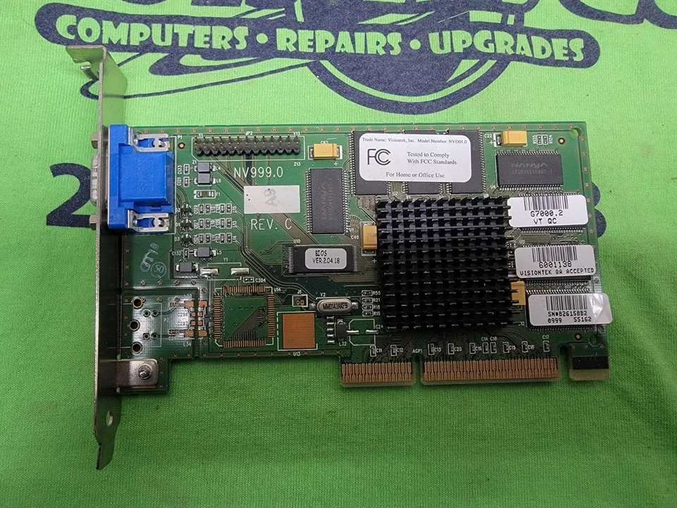 Visiontek NVIDIA NV999.0 16MB AGP Video Card VGA - Image 1 of 3