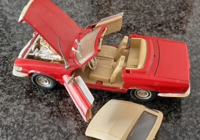 # POLISTIL #  MERCEDES-BENZ 450 SL, colore rosso, scala 1/25, NMINT, NO BOX  - Immagine 1 di 4