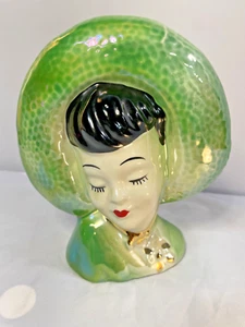 Grün irisierende brünette Frauenkopf Vase/Wandtasche 7"x5" #32 - Bild 1 von 15