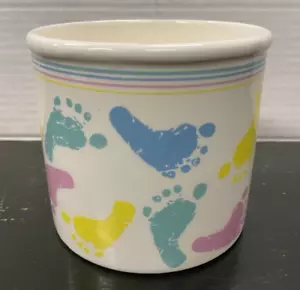 Vintage Napco Newborn Baby Feet Footprints Planter Pot  3188 Pastel Colors - Picture 1 of 6