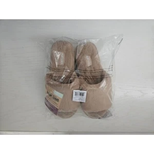 Muk luks womens medium size 7/8 beige tan fuzzy slippers New in plastic - Picture 1 of 8