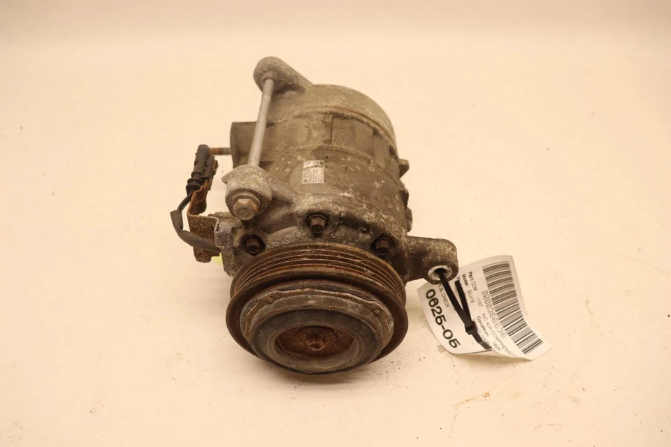 2014-2019 CHEVY SILVERADO 1500 5.3L A/C AIR CONDITIONING COMPRESSOR OEM - Image 1 of 4