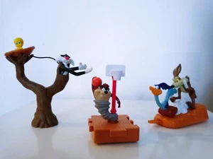 Vintage Looney Tunes toy bundle: Tazmanian Devil Space Jam Sylvester Road Runner - Picture 1 of 6